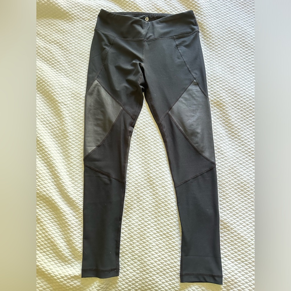 90 Degree by Reflex black leggings size large - like new